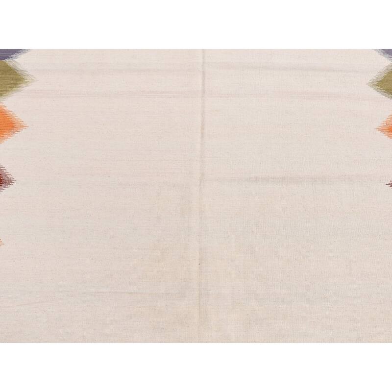 Shahbanu Rugs Ivory, Flat Weave Durie Kilim, Open Field Design, Pure